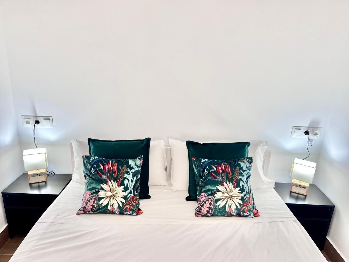 Gatu Premium Villa Flamenca , Preferente Mayores De 25 Anos Y Familias Кадис Экстерьер фото